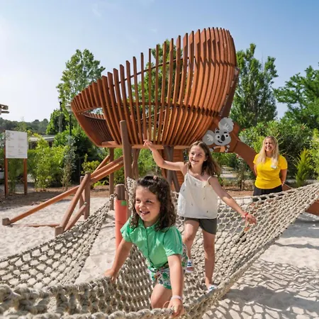 Provencal 6p 3bdrms Aircon Кемпинг